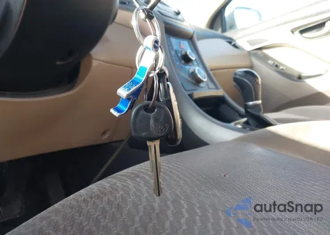 2014 Hyundai Elantra Se z USA, uszkodzony, nr VIN 5NPDH4AE9EH530019